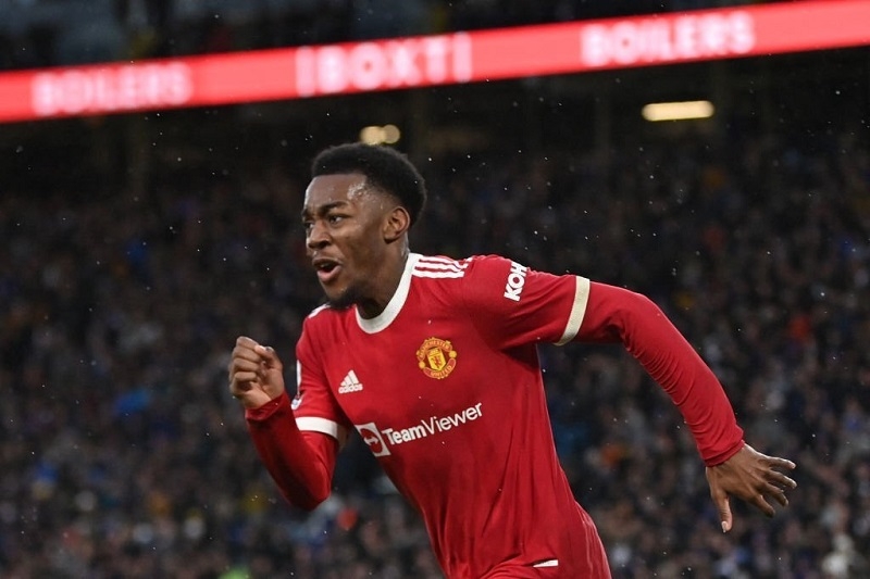 Bị Erik ten Hag ngó lơ, sao trẻ Man United gia nhập Dortmund?