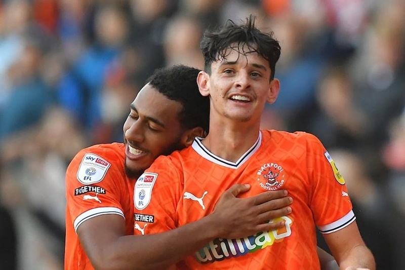 Patino là tương lai của tuyến giữa Arsenal