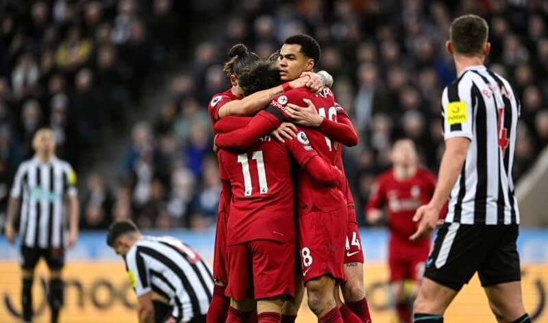 Liverpool vừa thắng Newcastle