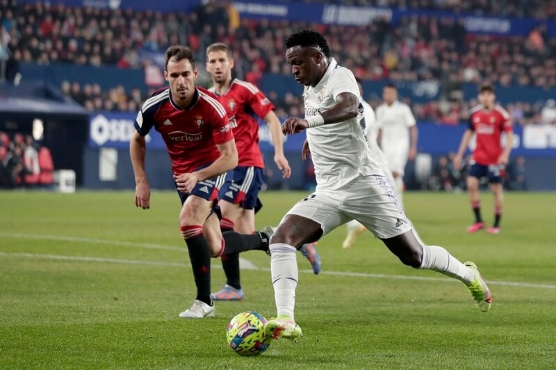 Real Madrid thắng Osasuna 2-0