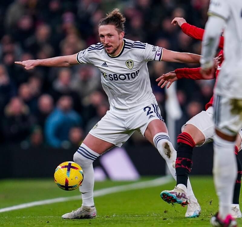 Ayling là cái tên được chấm điểm cao nhất trận đấu vừa qua