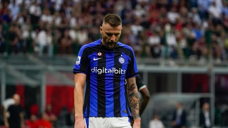 Chủ động giảm tiền, đội trưởng Inter vẫn không thể đến PSG