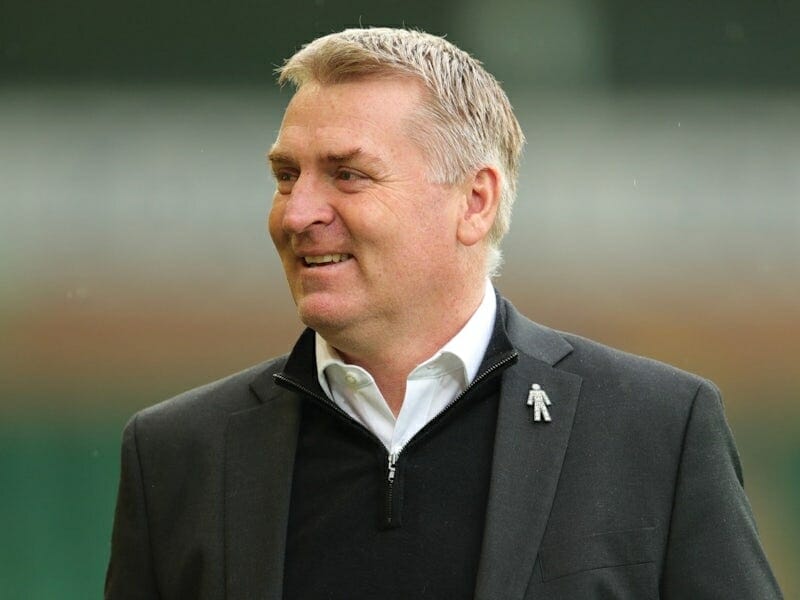 Dean Smith đến Leicester City với nhiệm vụ kéo con tàu đắm ra khỏi khu vực xuống hạng