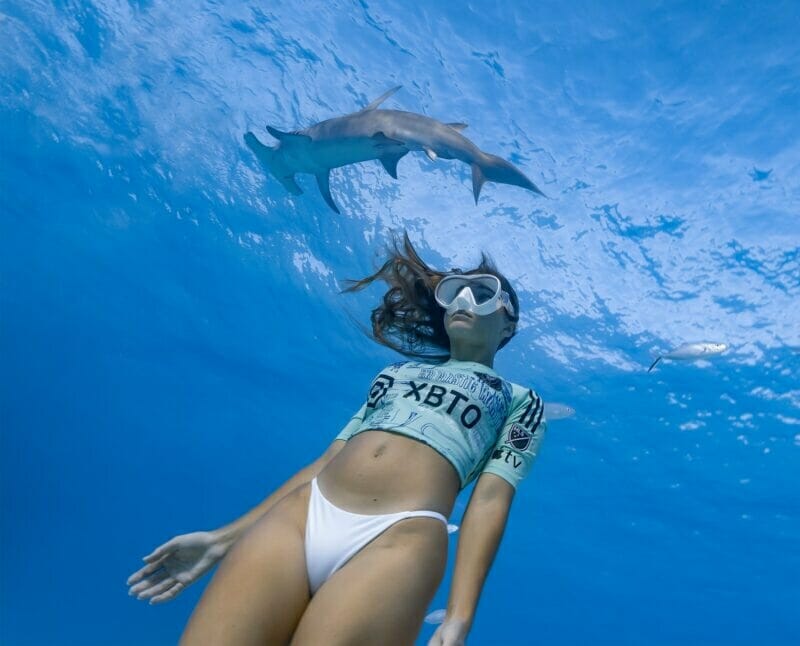 Cách giới thiệu chiếc áo đấu vô cùng độc đáo