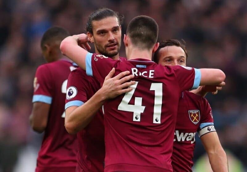 Carroll muốn thấy Rice ở Arsenal