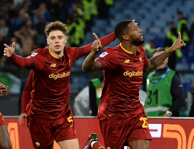 AS Roma trở lại top 4 sau màn đại thắng