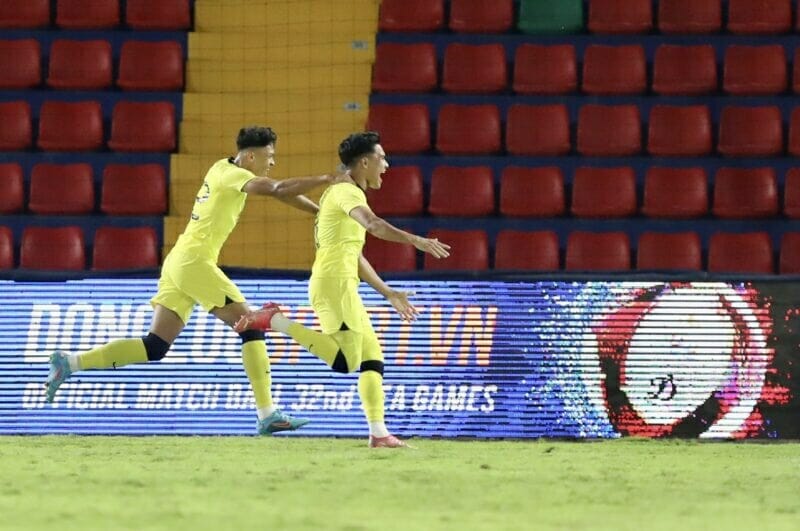 U22 Malaysia có thêm 2 bàn thắng trong khoảng thời gian bù giờ