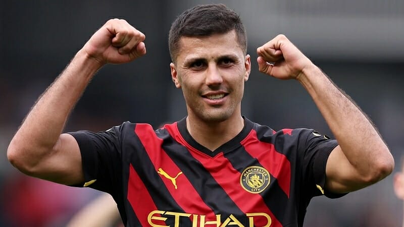 Busquets tiến cử Rodri cho Barca