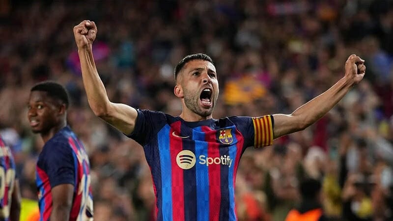 Jordi Alba ghi bàn thắng quý như vàng cho Barca
