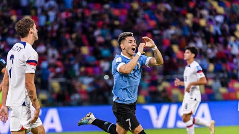 U20 Uruguay và U20 Hàn Quốc đi tiếp