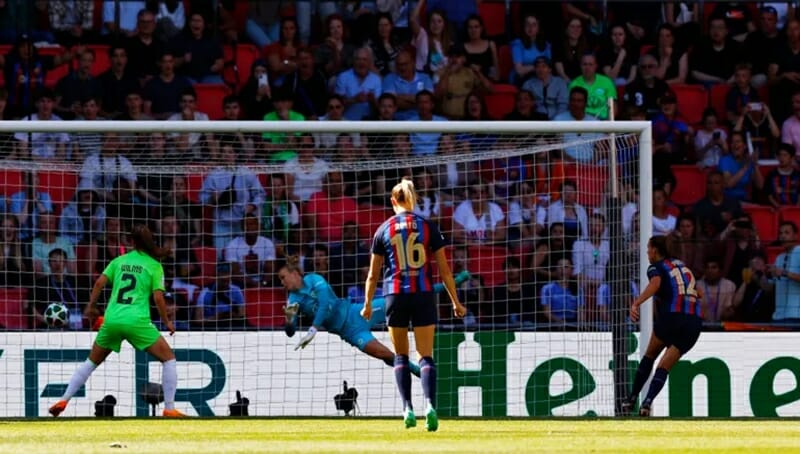 Barca thể hiện bản lĩnh để ngược dòng