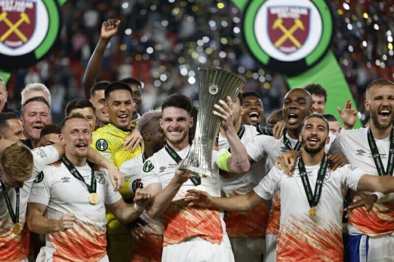 West Ham là đội giải cơn khát danh hiệu thành công