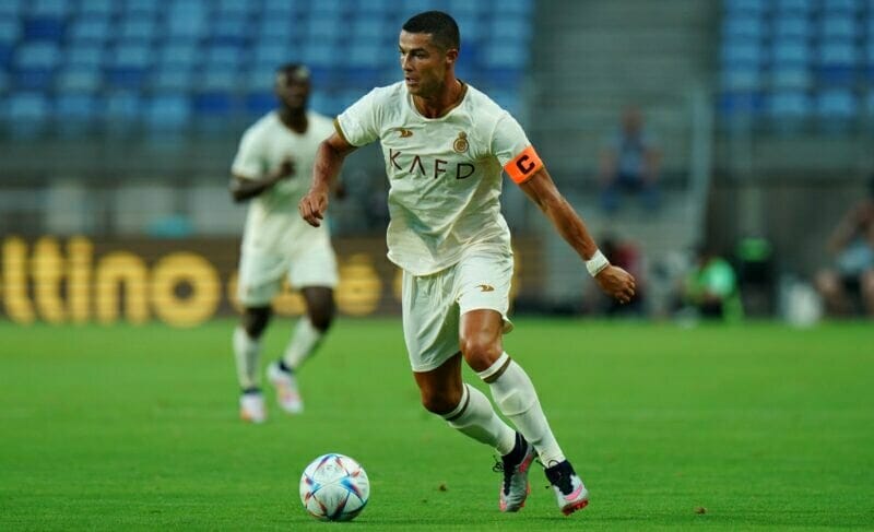 CR7 sẽ đá trận giao hữu cuối cùng tại quê nhà trước khi sang Nhật Bản