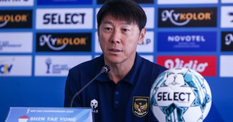 HLV Shin Tae Yong lại có những phát biểu gây tranh cãi về các đội Việt Nam (Ảnh: Minh Quân).