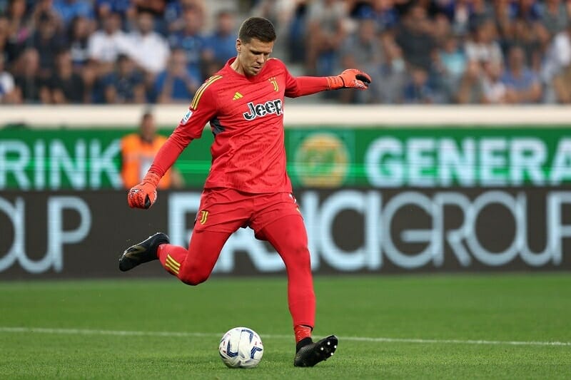 Wojciech Szczesny đã có một ngày làm việc vất vả.