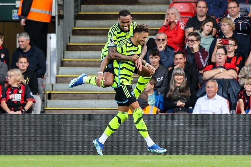 Arsenal có chiến thắng dễ dàng.