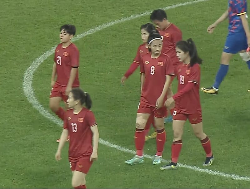 ĐT nữ bế tắc trong khâu tấn công (Ảnh: Sport5).