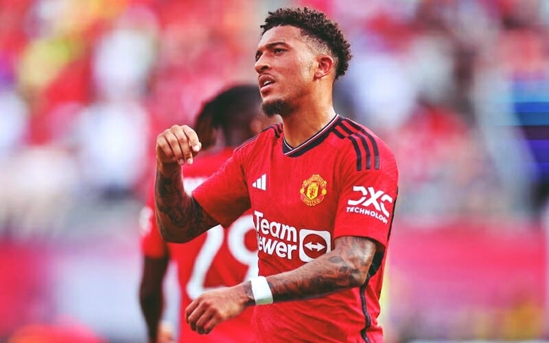 Romano đính chính thông tin Juventus quan tâm Sancho