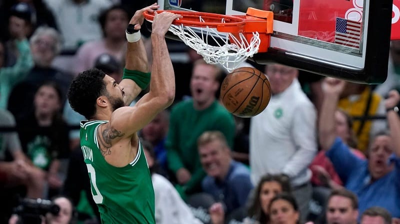 Rổ bóng rổ cao mấy mét? Quả bóng rổ giá bao nhiêu?