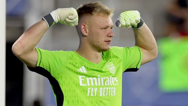 Robert Sanchez chấn thương nặng, Chelsea nhắm Ramsdale để thay thế