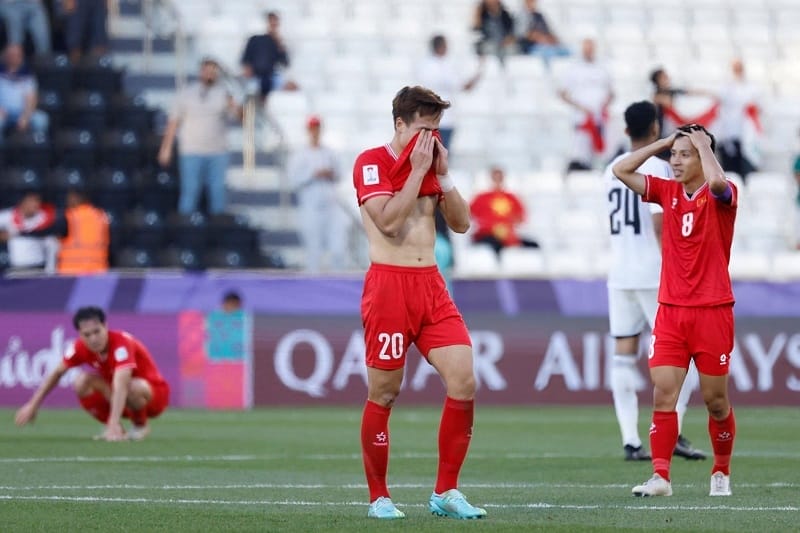 Lại một lần nữa, Việt Nam để thua trong những phút cuối trước Iraq.