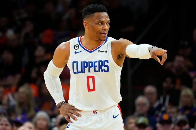 Westbrook chấp nhận hy sinh