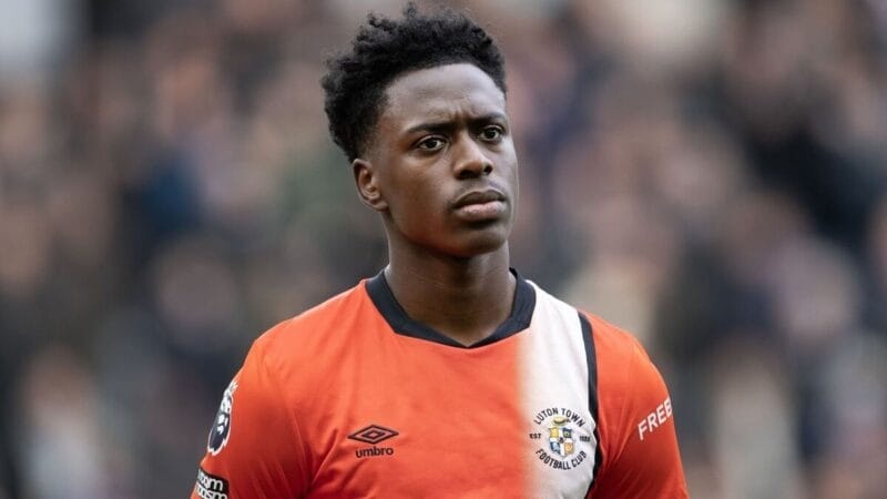 Arsenal có thể không cần mua tiền vệ mới nhờ 'ngọc quý' Luton