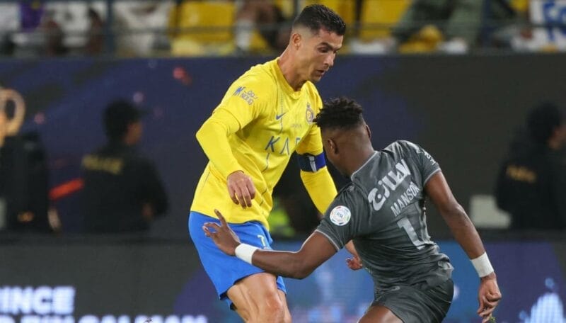 Ronaldo im tiếng và vô duyên khiến Al Nassr nếm trái đắng