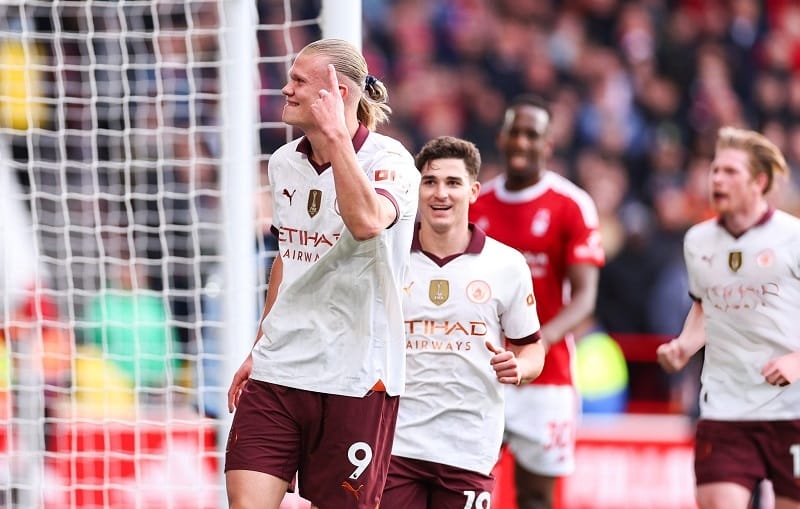 Man City duy trì phong độ ấn tượng.