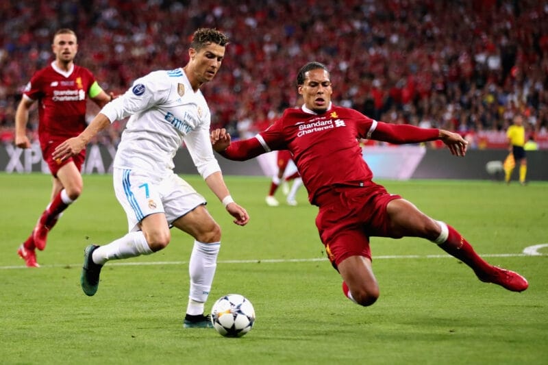 Van Dijk không coi Ronaldo là đối thủ khó nhằn