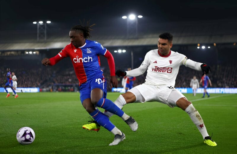 Man United thảm bại trước Crystal Palace.