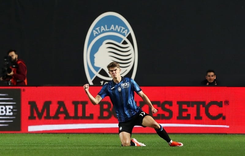 Charles De Ketelaere lập cú đúp ngay trong hiệp một.