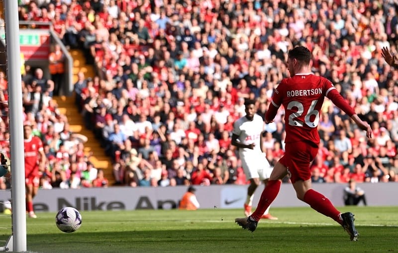 Robertson dễ dàng nhân đôi cách biệt.