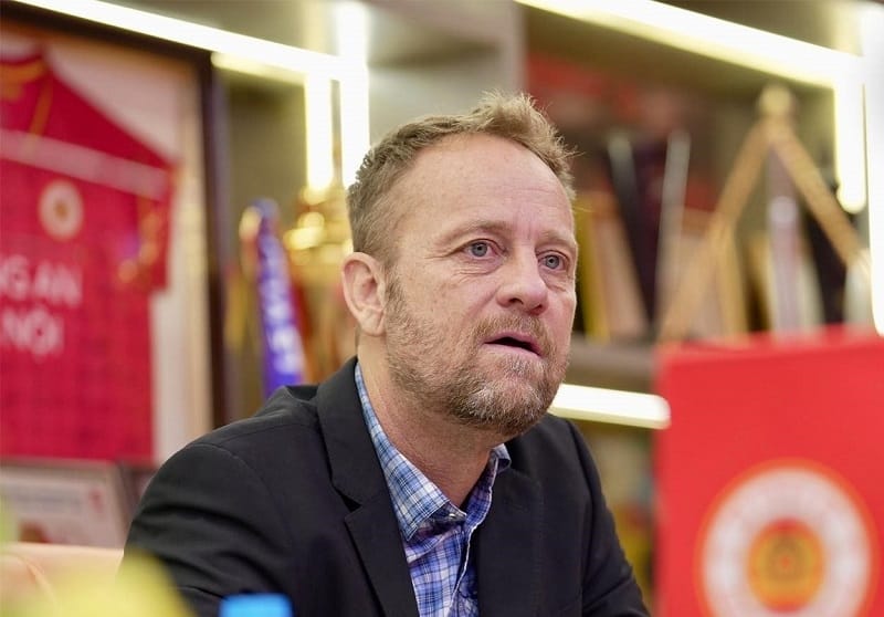 HLV Polking đề xuất mức lương thấp hơn so với dự kiến của CAHN (Ảnh: Công An Hà Nội FC).