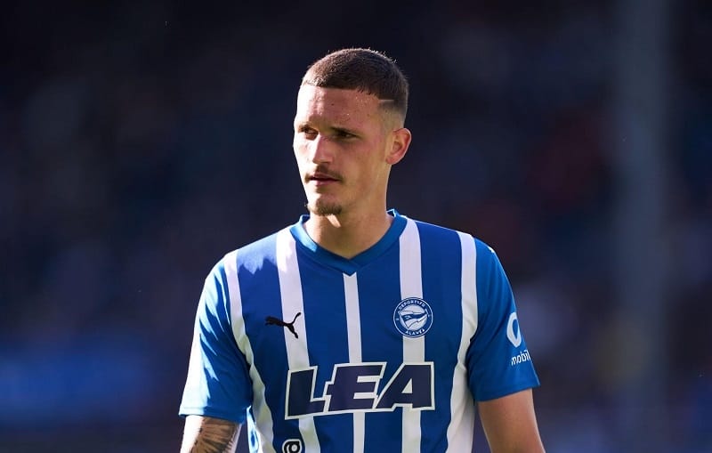 Rafa Marin có thể gia nhập Leverkusen theo dạng cho mượn.