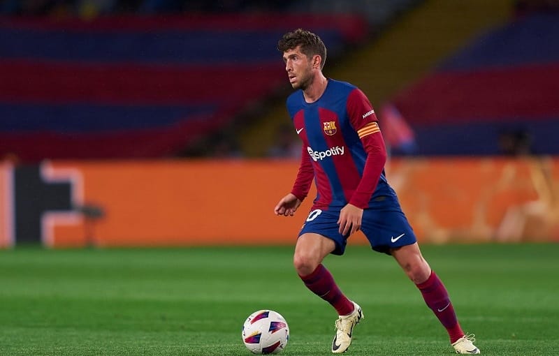 Sergi Roberto được HLV Xavi đánh giá cao.
