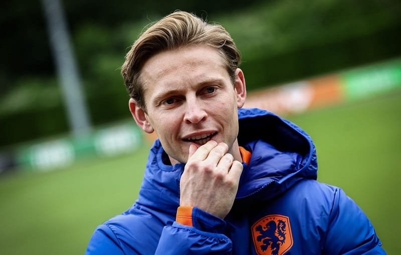 Frenkie de Jong sẽ trở về Barcelona để tiếp tục quá trình hồi phục.