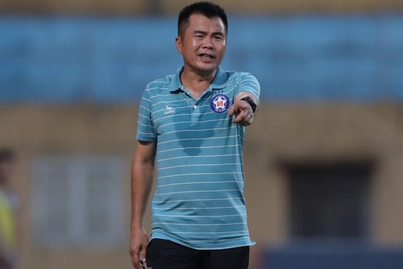 HLV Phạm Minh Đức đánh giá cao ông Kim Sang-sik.