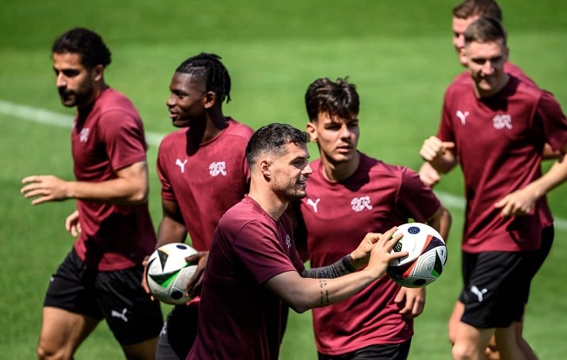 Thụy Sỹ hoàn toàn có thể thi đấu sòng phẳng với Italia.