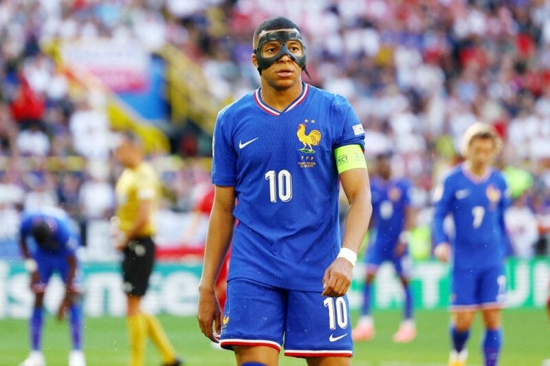 Lý do khiến Mbappe không lên tuyển được tiết lộ