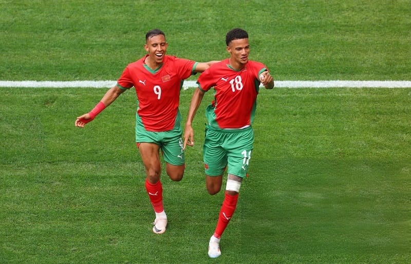 Olympic Ma Rốc gây bất ngờ ở bảng B.