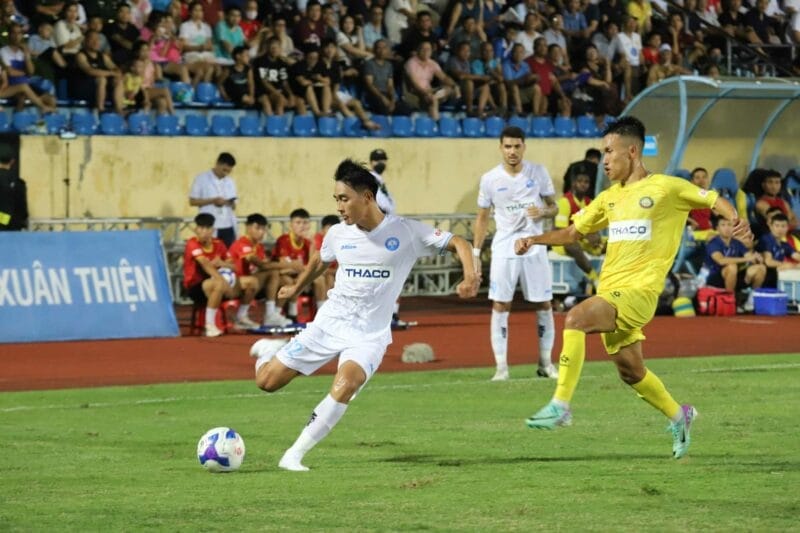 Kết quả bóng đá Nam Định vs Thanh Hóa: Đại thắng trên Thiên Trường, vô địch xứng đáng!