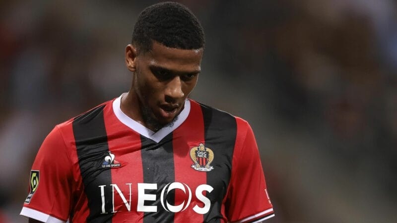 Trung vệ Todibo dự kiến là tân binh tiếp theo của West Ham