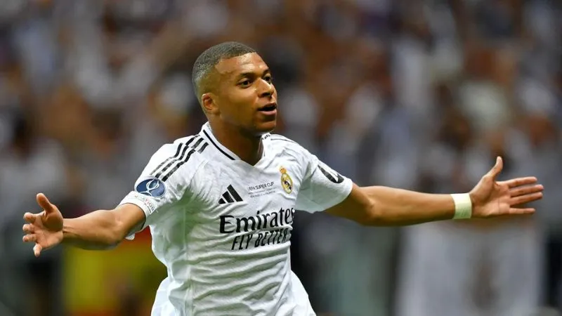 Kết quả bóng đá Real Madrid vs Atalanta: Mbappe ra mắt ấn tượng, giúp Kền Kền Trắng nâng cúp