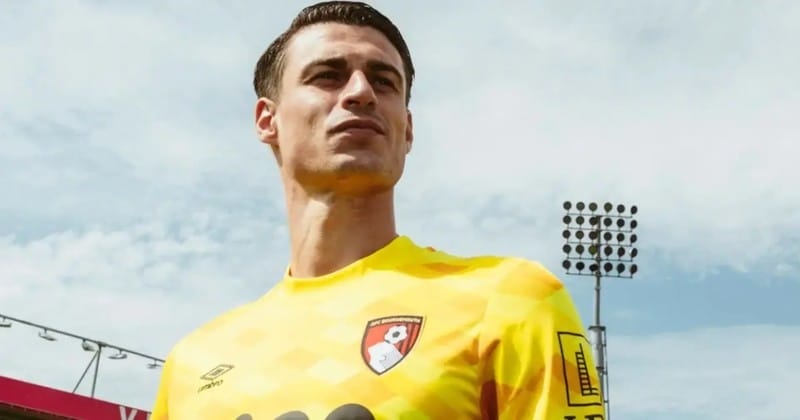 Kepa đến Bournemouth để tìm kiếm cơ hội ra sân