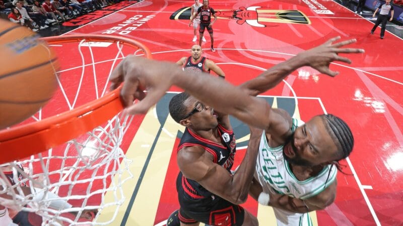 Boston Celtics xuất sắc đánh bại Chicago Bulls.