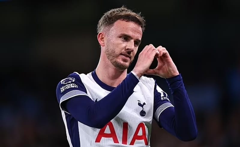 Maddison ghi cú đúp vào lưới Man City.