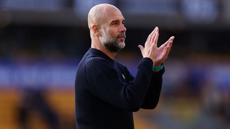 Pep ở lại Man City